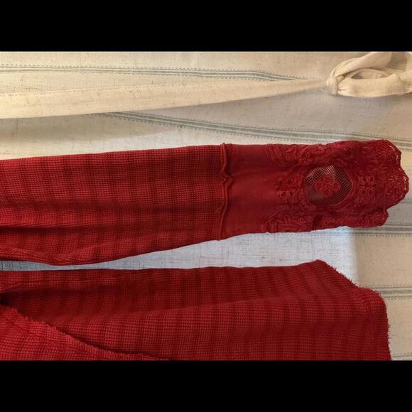 Soft surroundings Red striped ribbed T shirt with embroidered cuffs Large - Picture 3 of 7